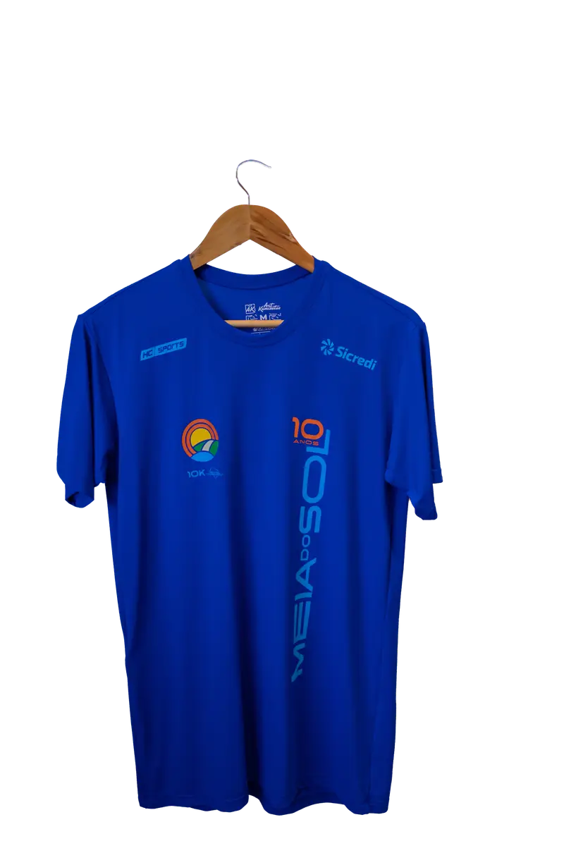 Camiseta azul da corrida Meia do Sol produzida pela Art Kamizetas